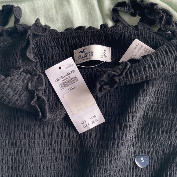 nwt hollister crop top - Picture 2 of 2